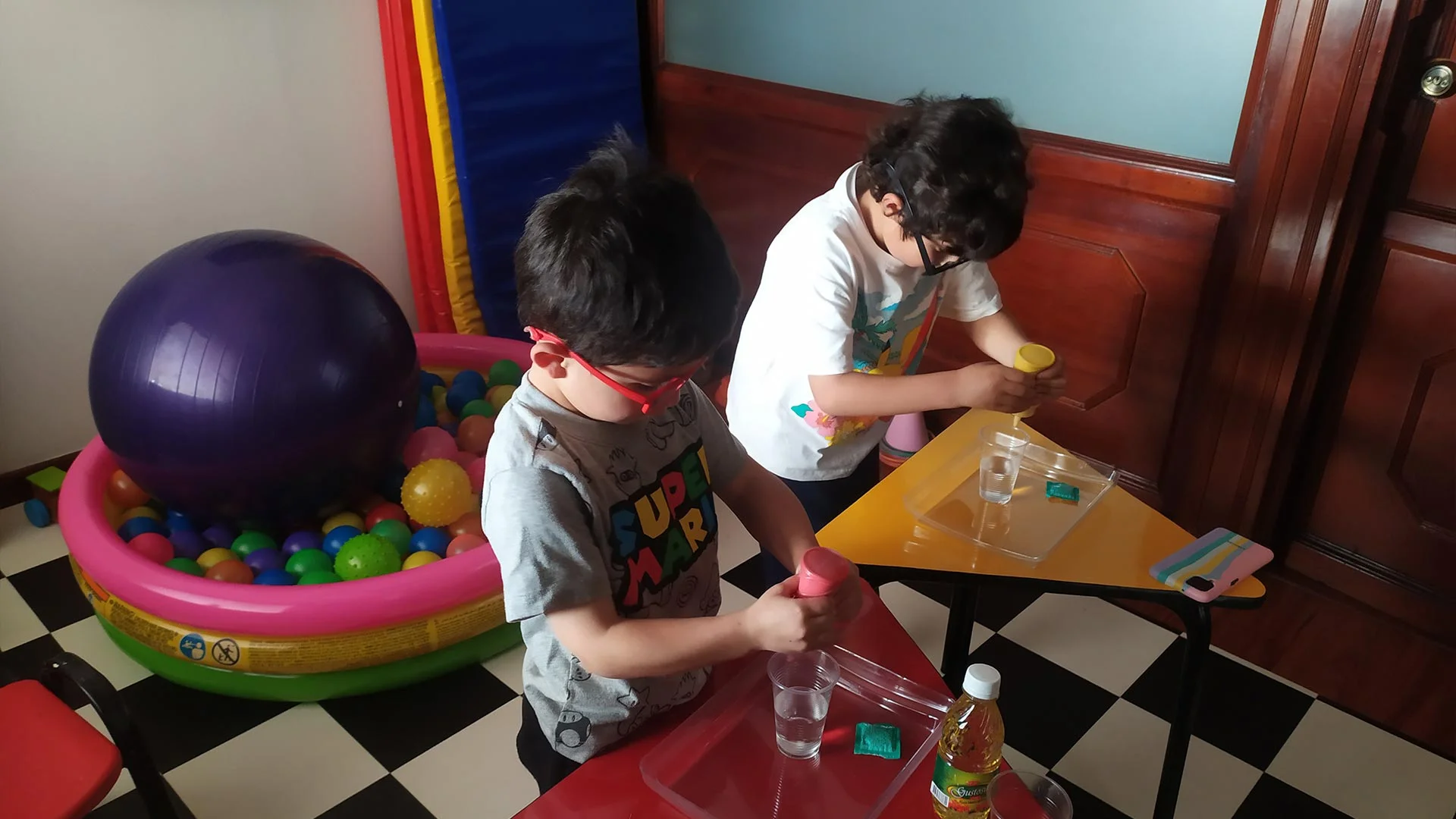 Servicios de clases de experimentos para niños